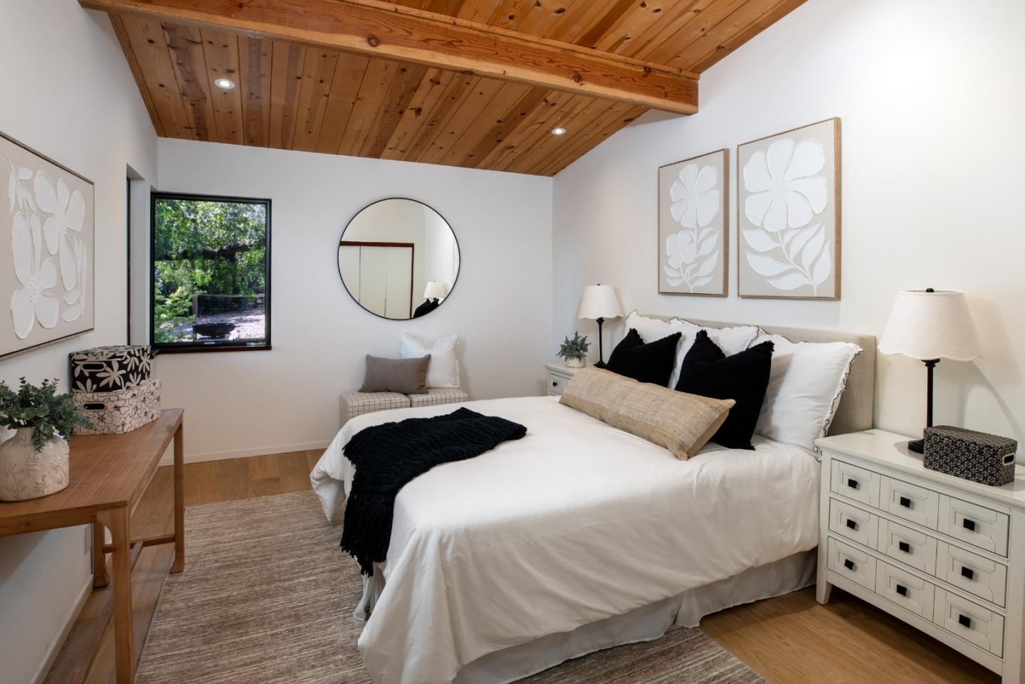 Detail Gallery Image 26 of 74 For 26545 Purissima Rd, Los Altos Hills,  CA 94022 - 5 Beds | 4/1 Baths