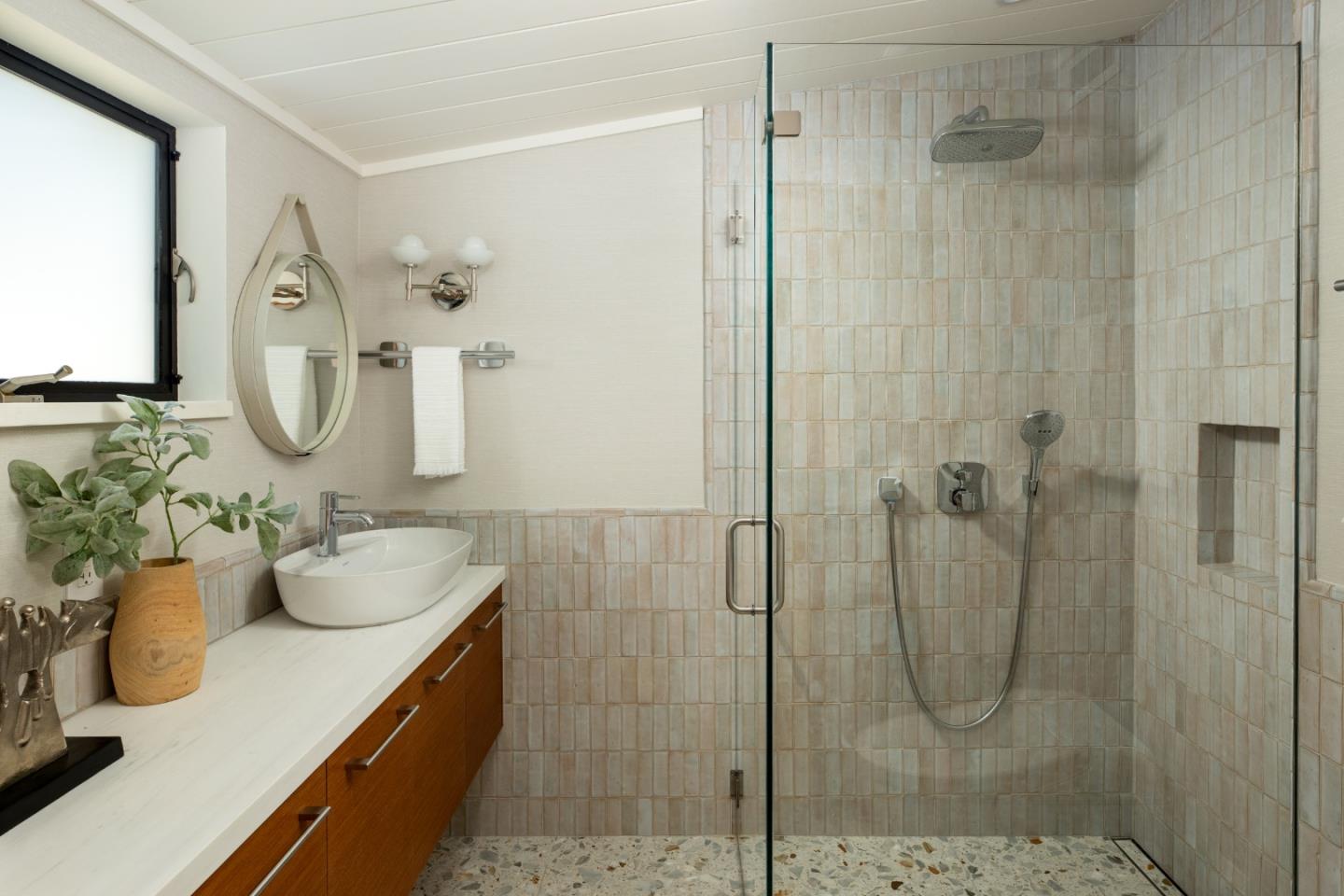 Detail Gallery Image 28 of 74 For 26545 Purissima Rd, Los Altos Hills,  CA 94022 - 5 Beds | 4/1 Baths