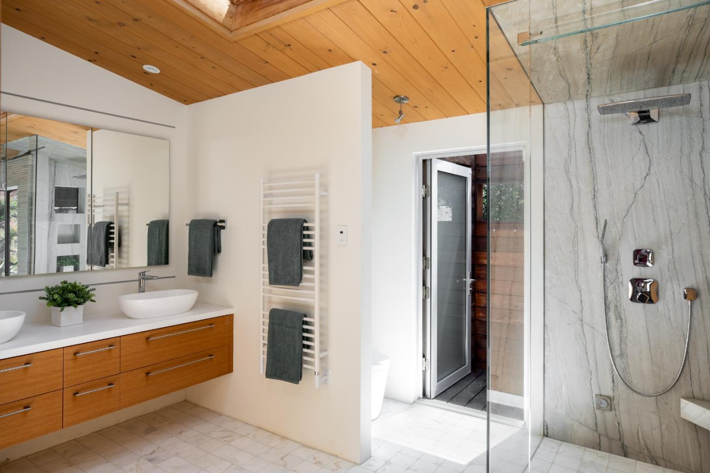 Detail Gallery Image 31 of 74 For 26545 Purissima Rd, Los Altos Hills,  CA 94022 - 5 Beds | 4/1 Baths