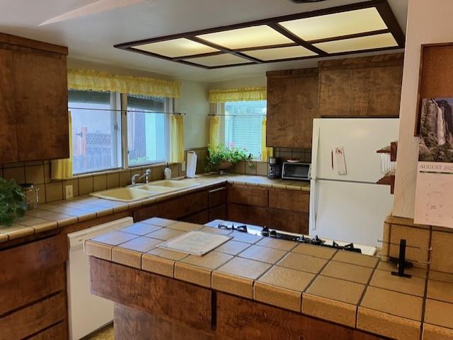 Detail Gallery Image 9 of 12 For 673 Orange Ave, Los Altos,  CA 94022 - 3 Beds | 2 Baths