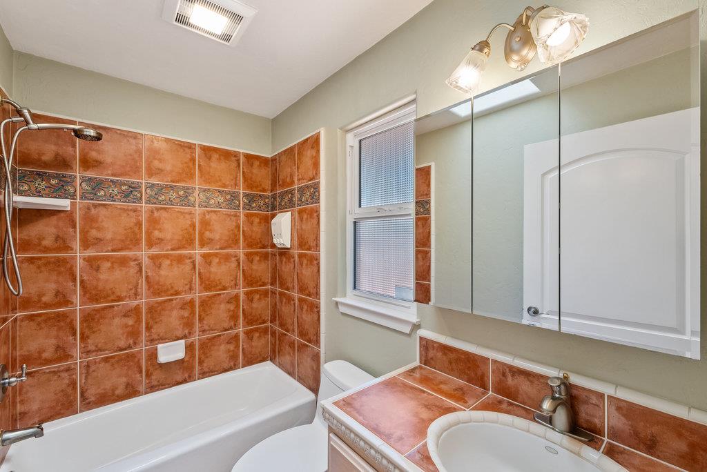 Detail Gallery Image 27 of 51 For 345 Cutter Ln, Watsonville,  CA 95076 - 4 Beds | 3/1 Baths