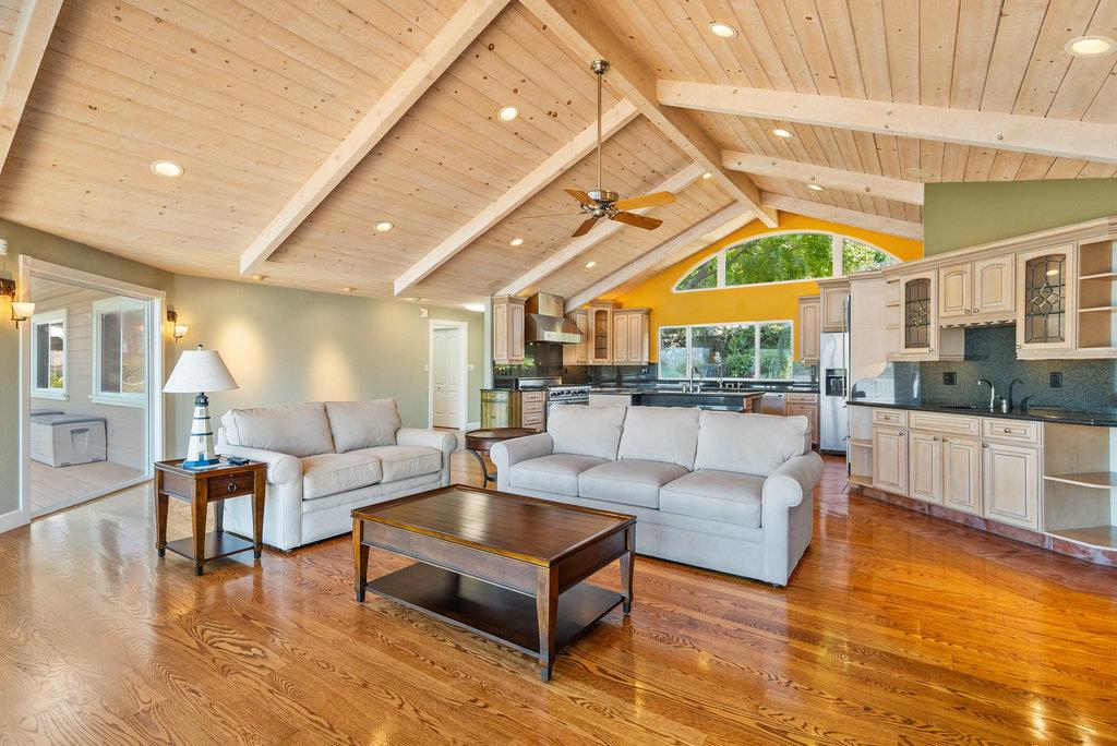 Detail Gallery Image 9 of 51 For 345 Cutter Ln, Watsonville,  CA 95076 - 4 Beds | 3/1 Baths