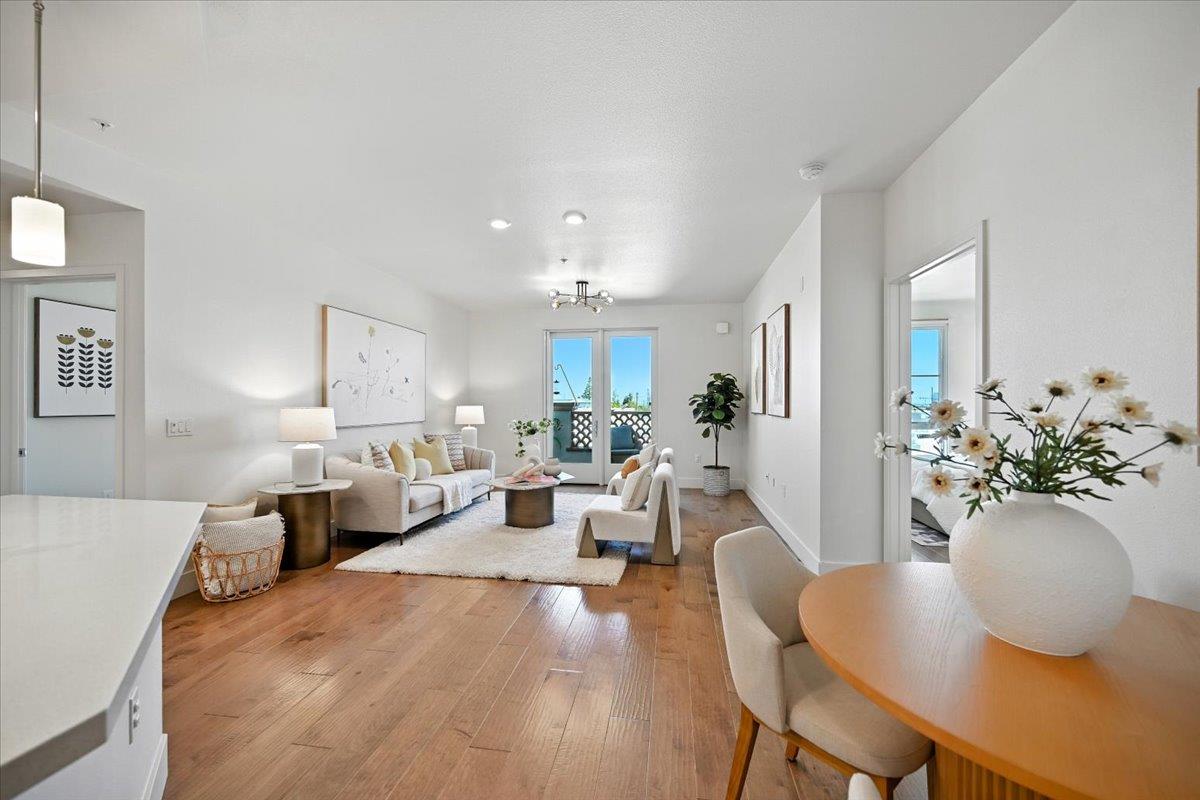 Detail Gallery Image 12 of 57 For 657 Walnut St #325,  San Carlos,  CA 94070 - 2 Beds | 2 Baths