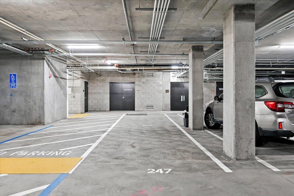 Detail Gallery Image 32 of 57 For 657 Walnut St #325,  San Carlos,  CA 94070 - 2 Beds | 2 Baths