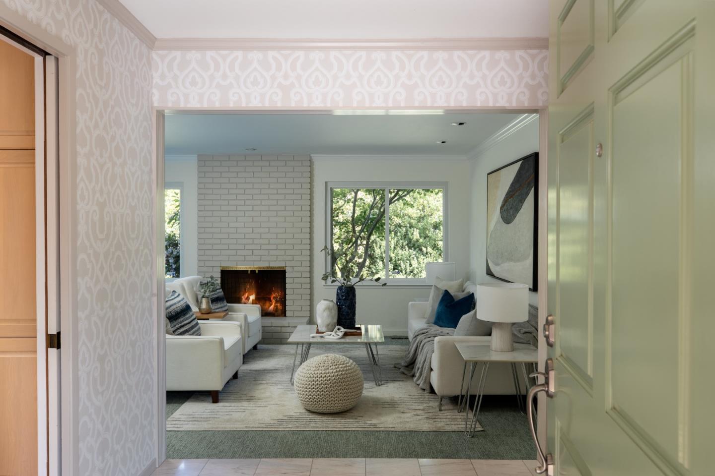 Detail Gallery Image 4 of 27 For 1061 Saint Joseph Ave, Los Altos,  CA 94024 - 5 Beds | 2/1 Baths