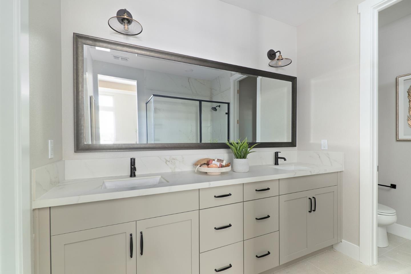 Detail Gallery Image 25 of 30 For 1304 Barbet Cir #6,  Sunnyvale,  CA 94087 - 3 Beds | 3 Baths