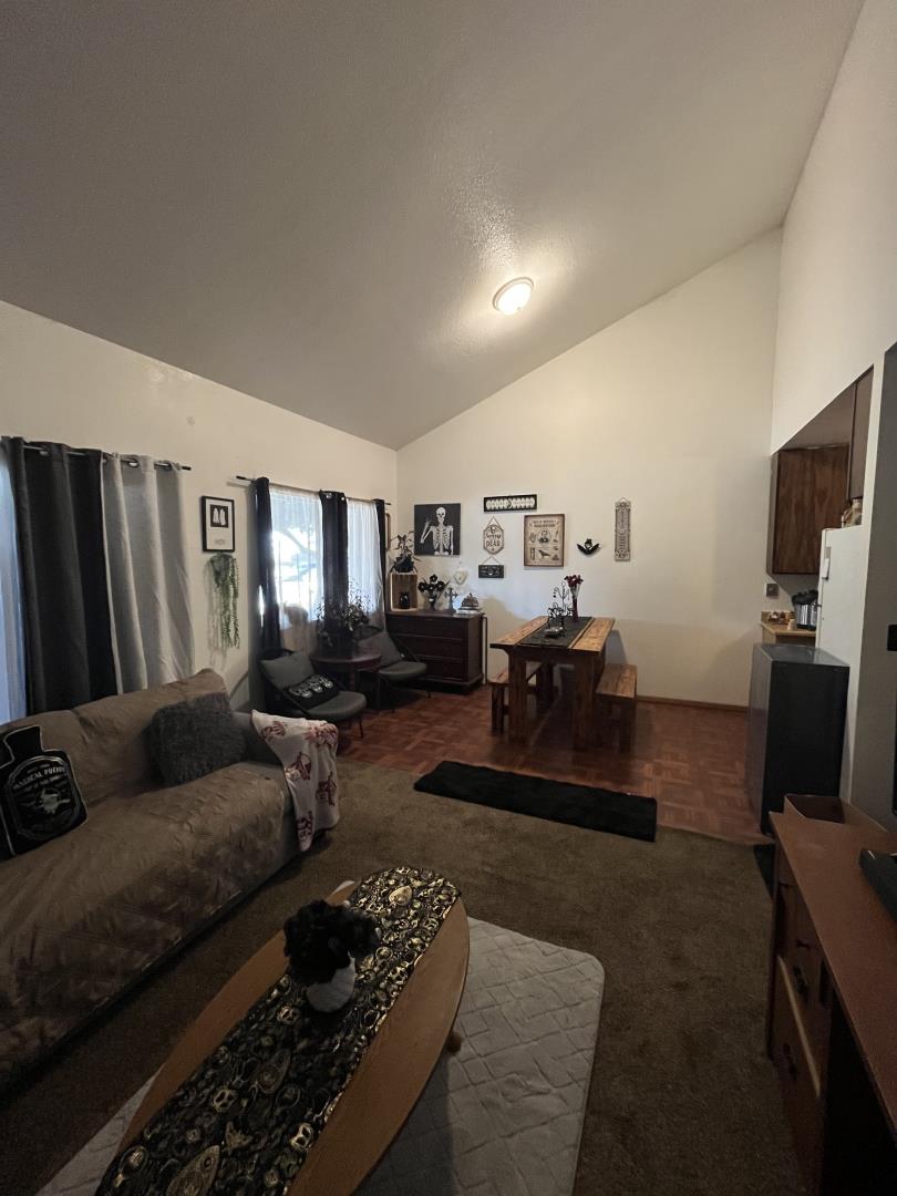 Detail Gallery Image 3 of 18 For 201 Rio Vista Dr #8,  King City,  CA 93930 - 2 Beds | 1/1 Baths