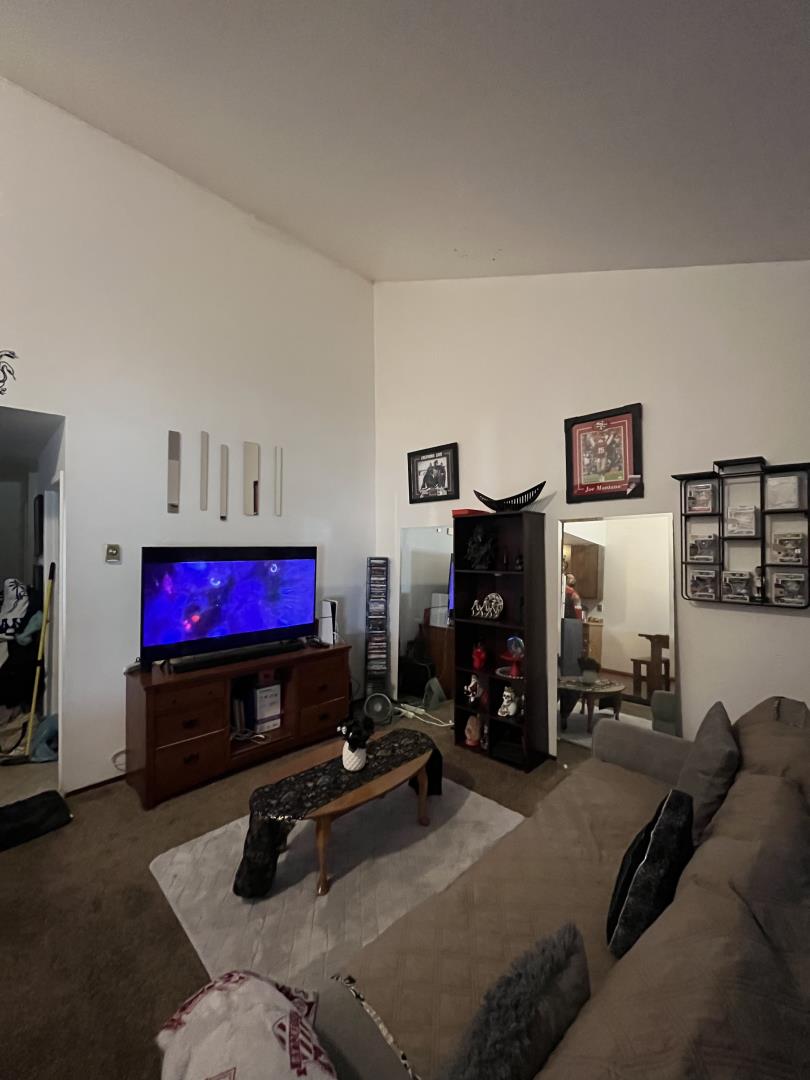 Detail Gallery Image 6 of 18 For 201 Rio Vista Dr #8,  King City,  CA 93930 - 2 Beds | 1/1 Baths