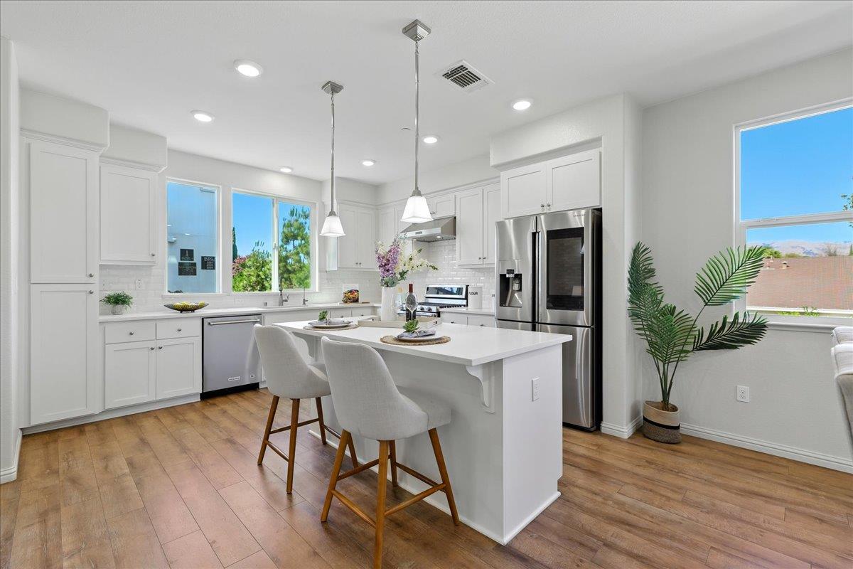 Detail Gallery Image 16 of 64 For 1999 Dobbin Dr, San Jose,  CA 95133 - 4 Beds | 3/1 Baths