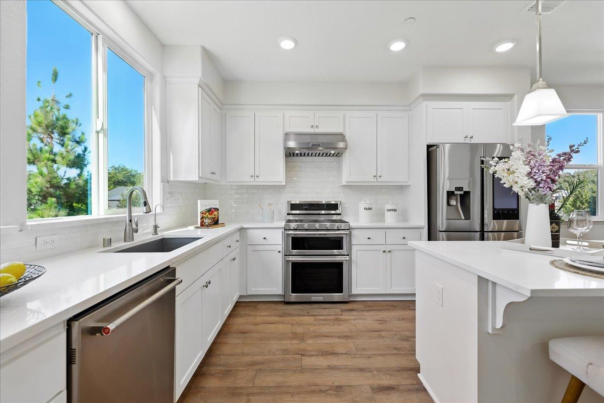 Detail Gallery Image 23 of 64 For 1999 Dobbin Dr, San Jose,  CA 95133 - 4 Beds | 3/1 Baths