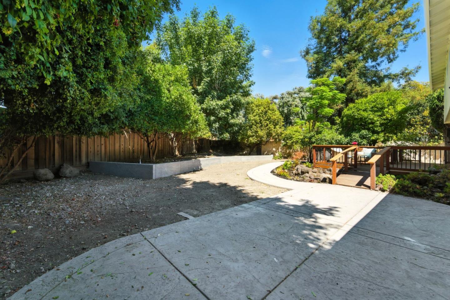 Detail Gallery Image 38 of 49 For 2565 Estella Dr, Santa Clara,  CA 95051 - 5 Beds | 3 Baths