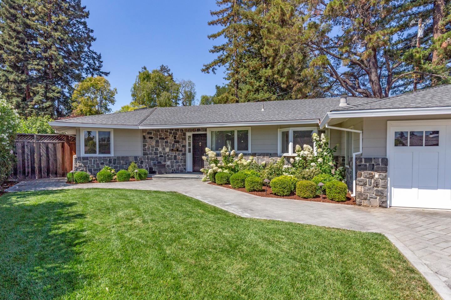 Detail Gallery Image 2 of 30 For 1204 Eureka Ct, Los Altos,  CA 94024 - 4 Beds | 3 Baths