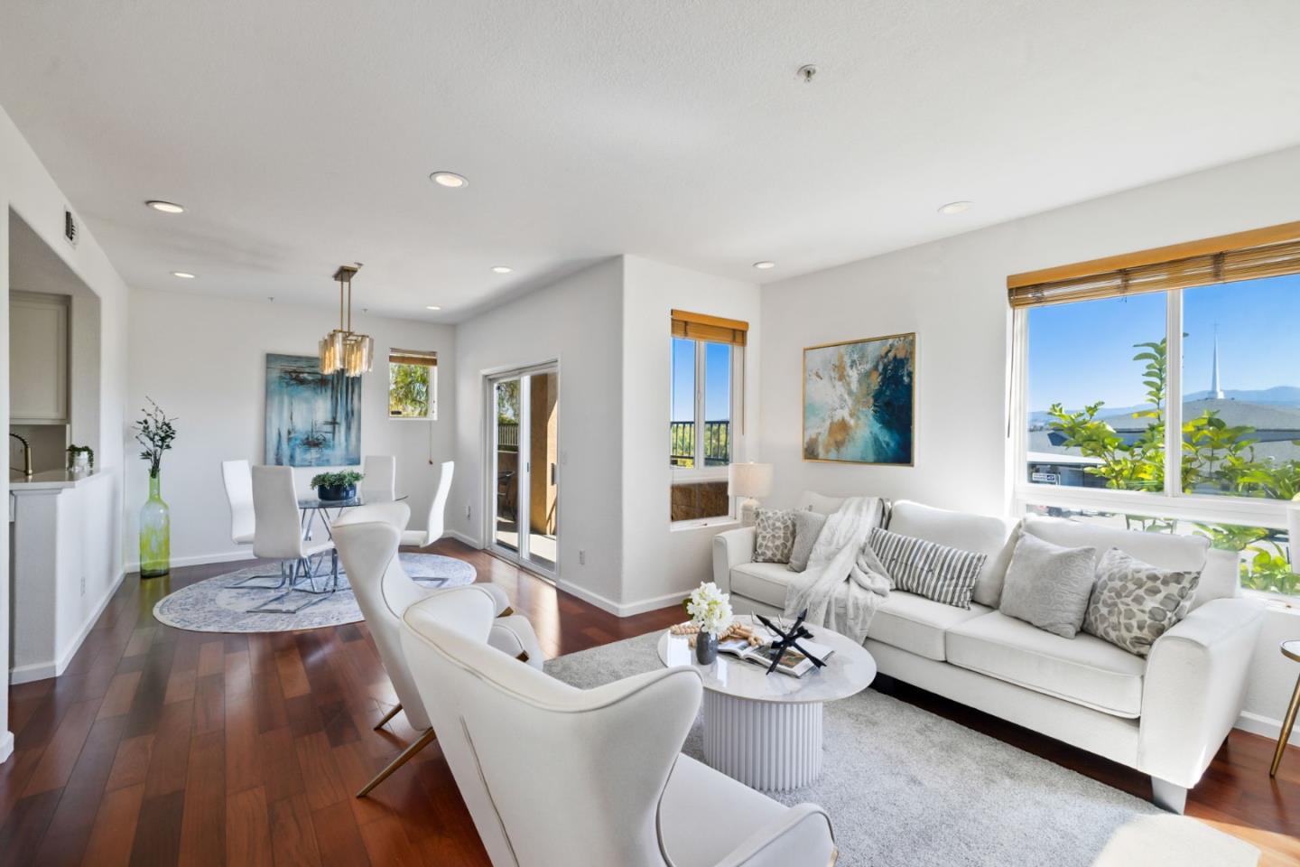 Detail Gallery Image 2 of 32 For 638 Marble Arch Ave, San Jose,  CA 95136 - 2 Beds | 2/1 Baths