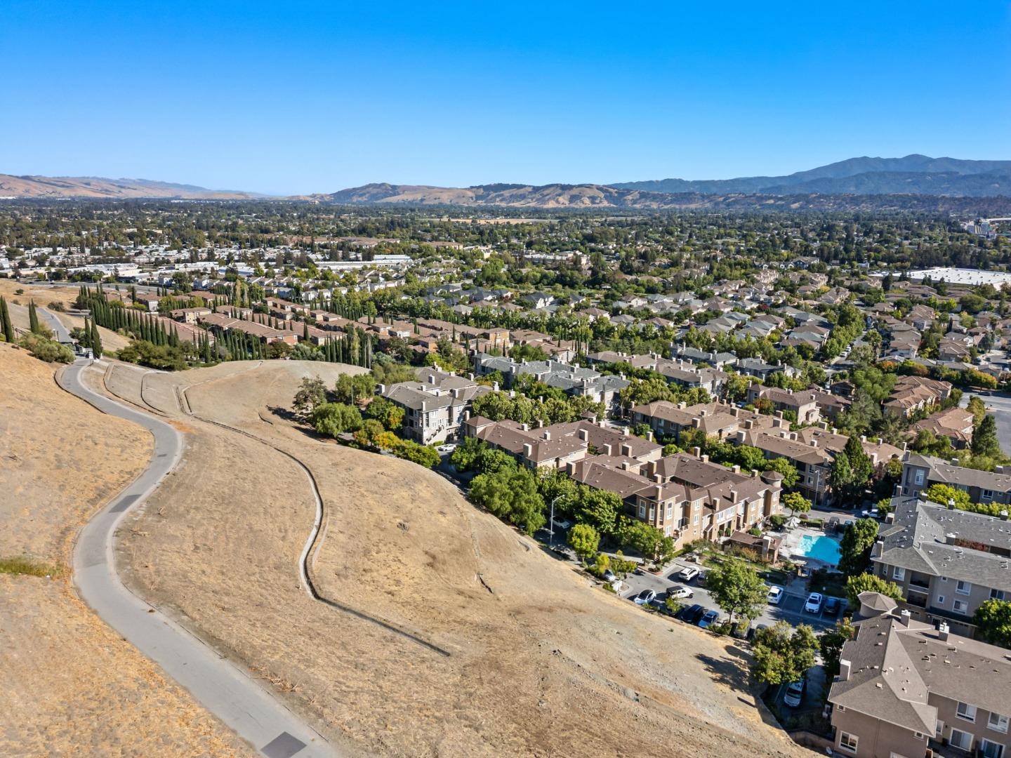 Detail Gallery Image 28 of 32 For 638 Marble Arch Ave, San Jose,  CA 95136 - 2 Beds | 2/1 Baths