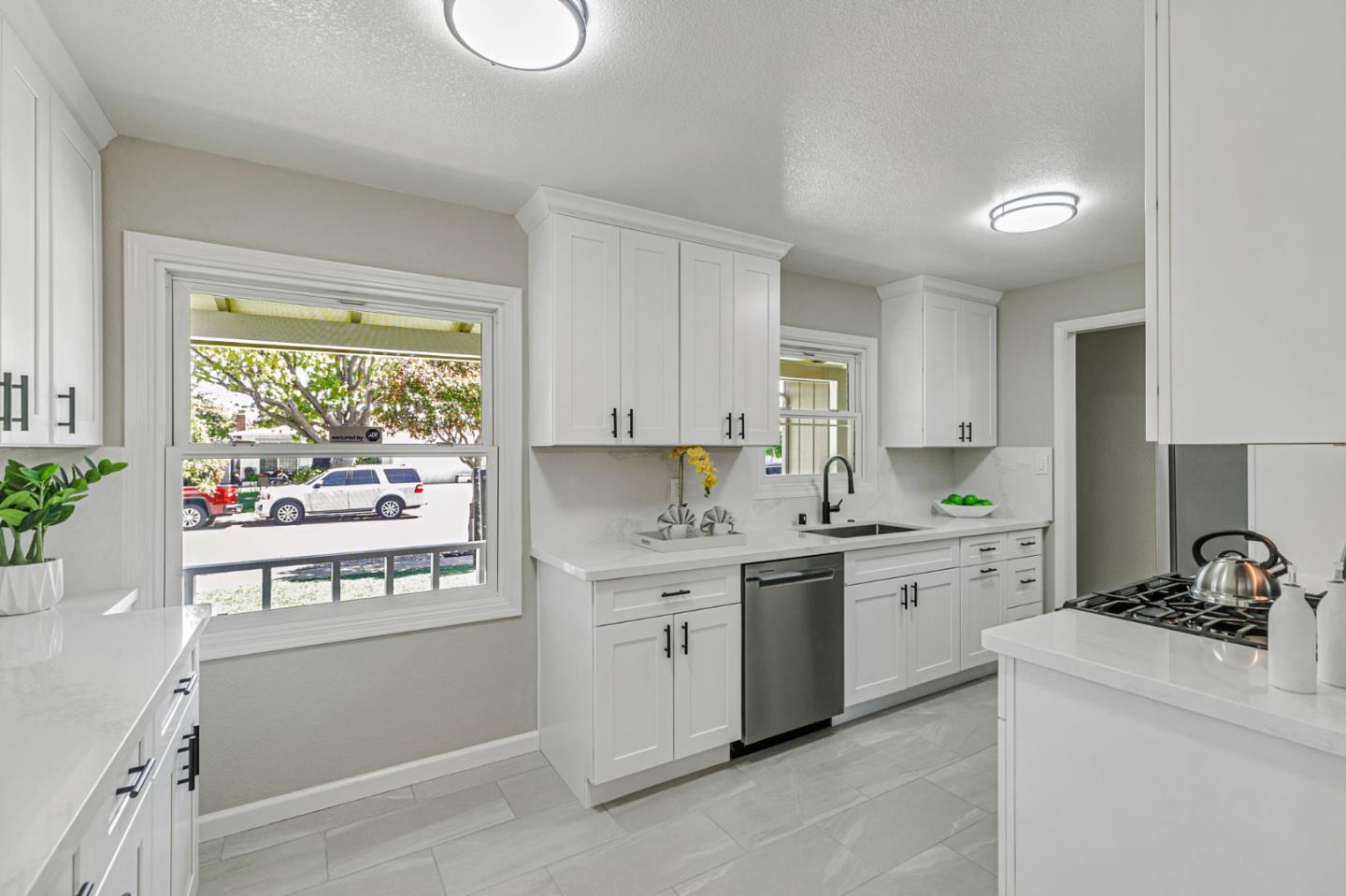 Detail Gallery Image 15 of 31 For 779 San Pablo Ave, Sunnyvale,  CA 94085 - 3 Beds | 1/1 Baths