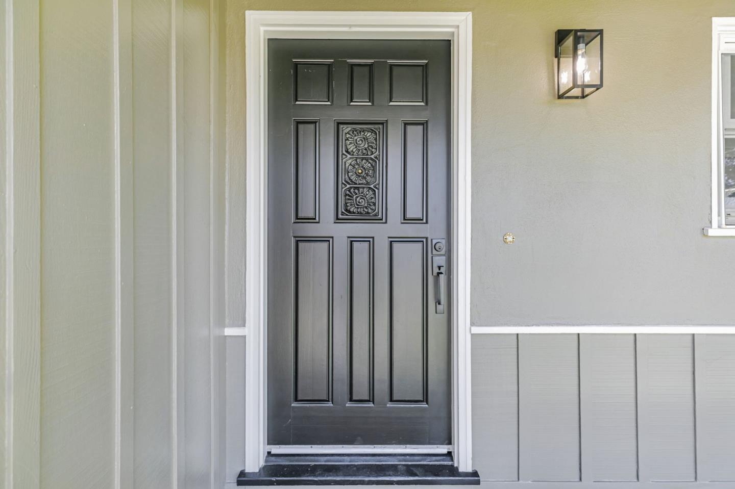 Detail Gallery Image 4 of 31 For 779 San Pablo Ave, Sunnyvale,  CA 94085 - 3 Beds | 1/1 Baths