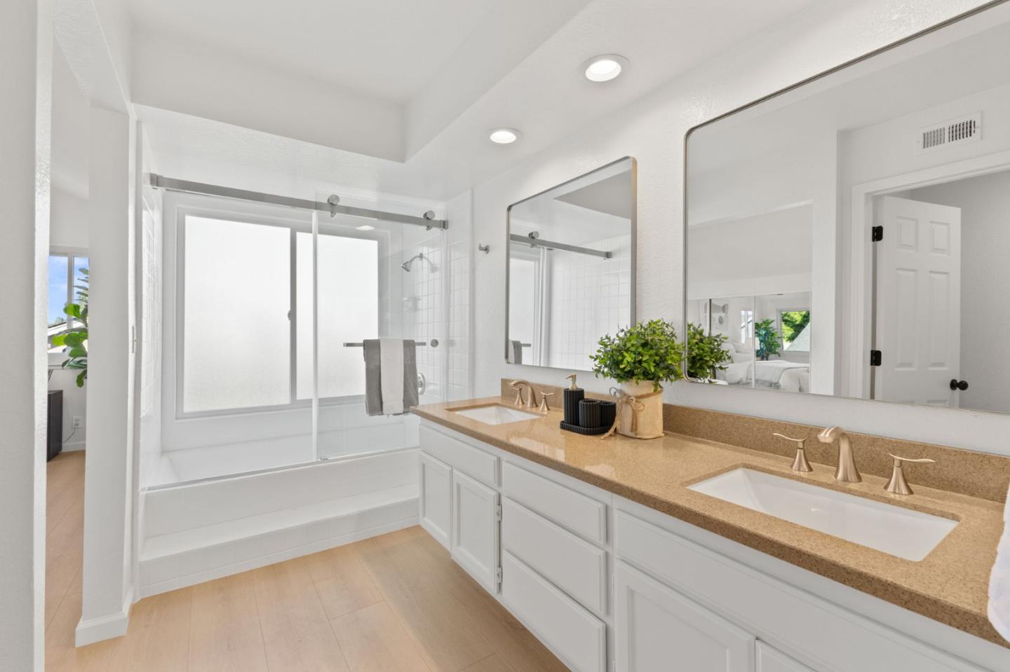 Detail Gallery Image 22 of 51 For 2397 Hecate Ct, San Jose,  CA 95124 - 4 Beds | 3 Baths