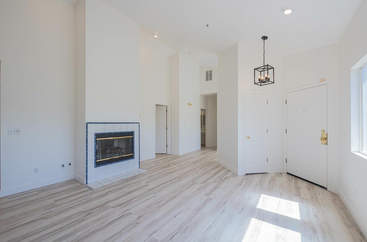Detail Gallery Image 7 of 39 For 18154 Stonehaven, Salinas,  CA 93908 - 2 Beds | 2 Baths
