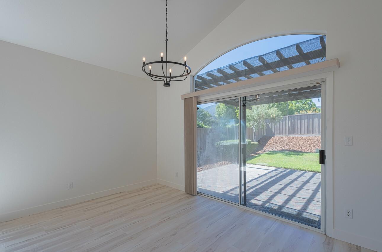 Detail Gallery Image 9 of 39 For 18154 Stonehaven, Salinas,  CA 93908 - 2 Beds | 2 Baths