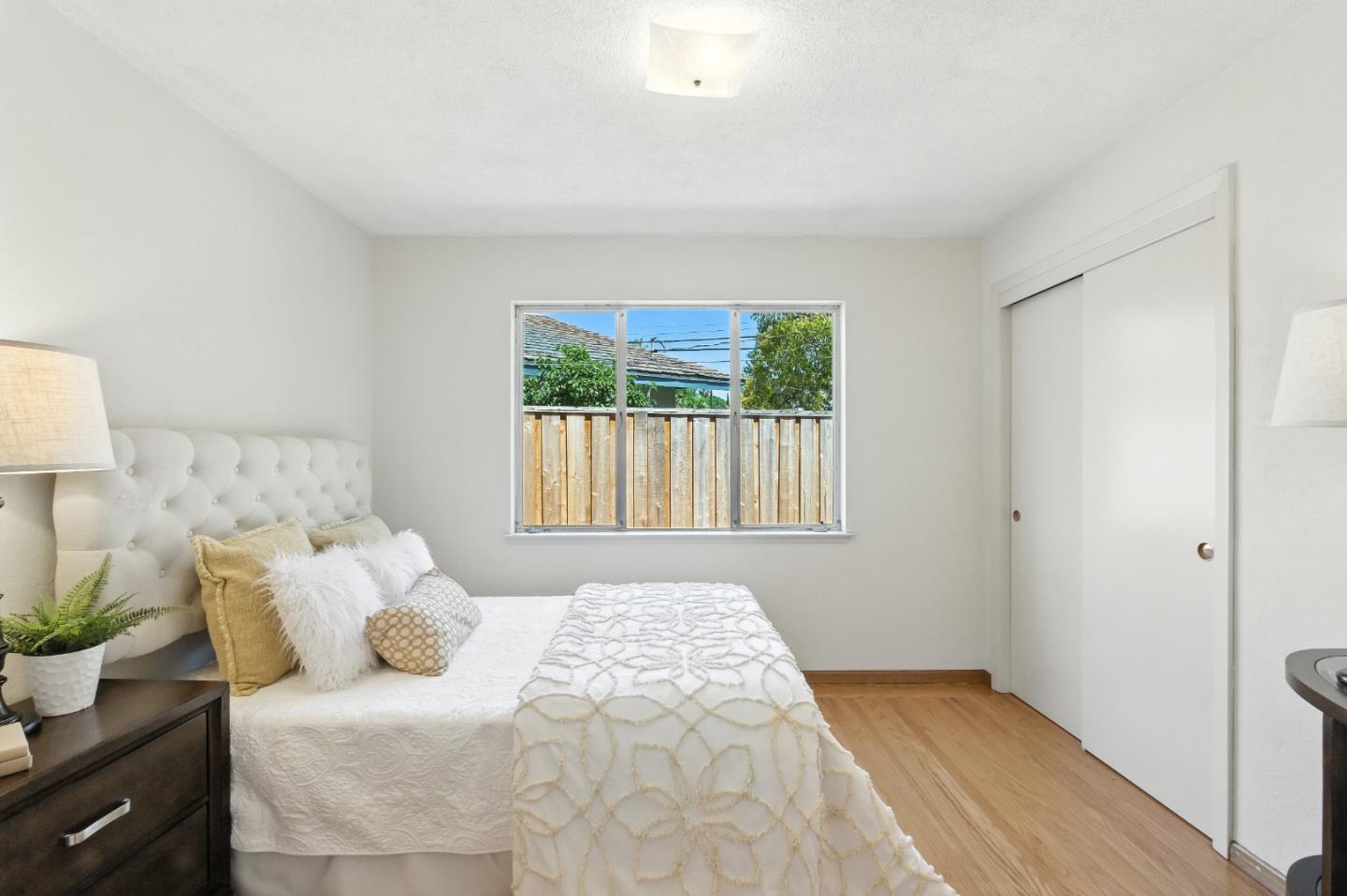Detail Gallery Image 21 of 40 For 2900 Brittan Ave, San Carlos,  CA 94070 - 4 Beds | 2/1 Baths