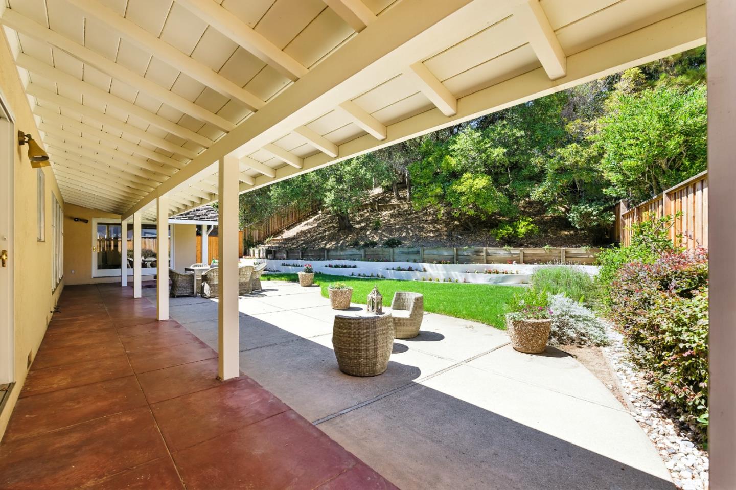Detail Gallery Image 30 of 40 For 2900 Brittan Ave, San Carlos,  CA 94070 - 4 Beds | 2/1 Baths