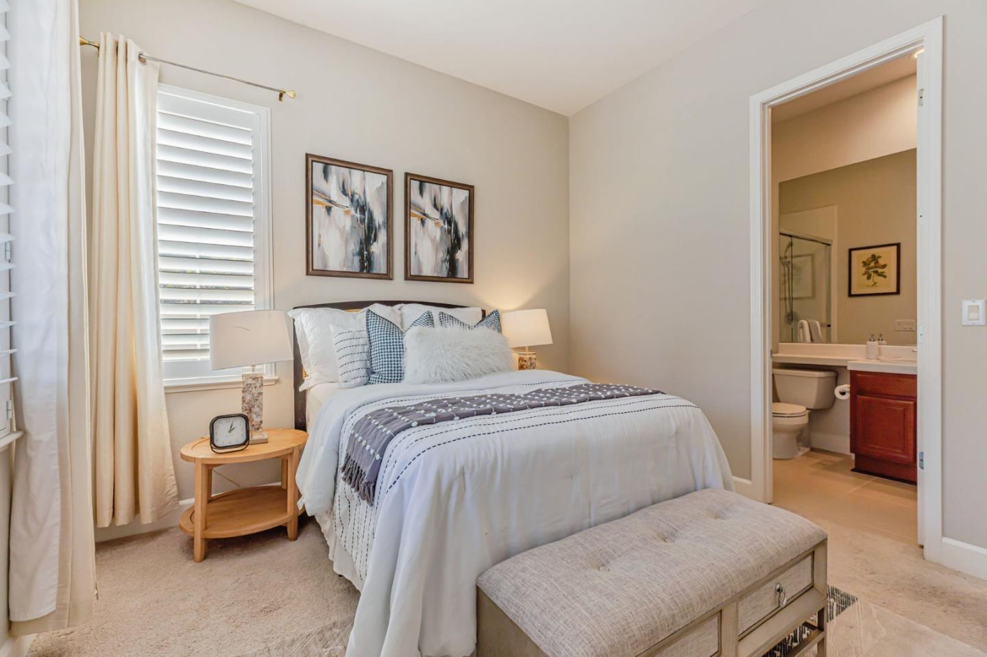 Detail Gallery Image 13 of 63 For 7473 Hoylake Ct, Gilroy,  CA 95020 - 5 Beds | 4/1 Baths