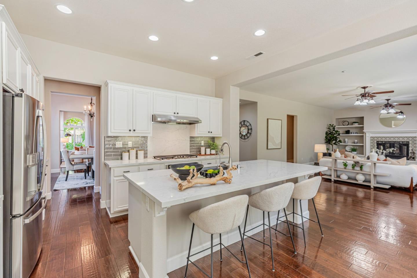 Detail Gallery Image 14 of 63 For 7473 Hoylake Ct, Gilroy,  CA 95020 - 5 Beds | 4/1 Baths