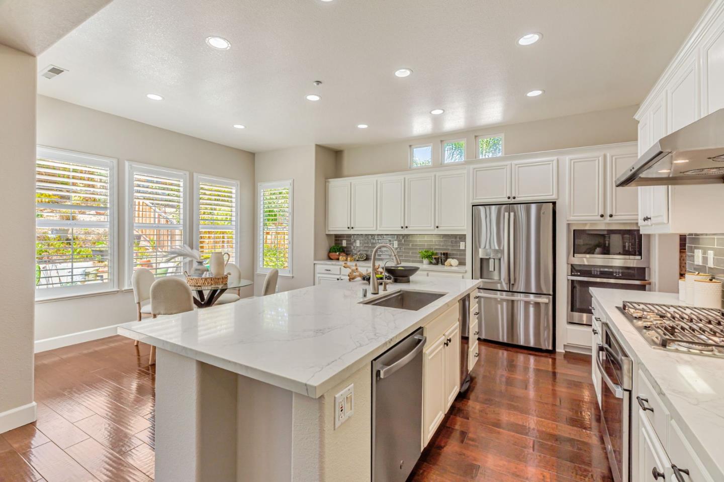 Detail Gallery Image 18 of 63 For 7473 Hoylake Ct, Gilroy,  CA 95020 - 5 Beds | 4/1 Baths