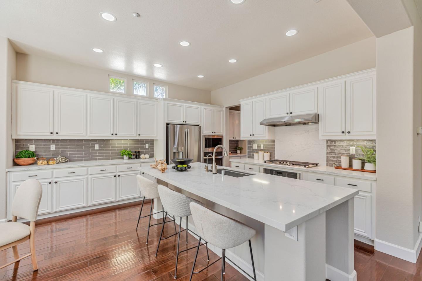 Detail Gallery Image 19 of 63 For 7473 Hoylake Ct, Gilroy,  CA 95020 - 5 Beds | 4/1 Baths