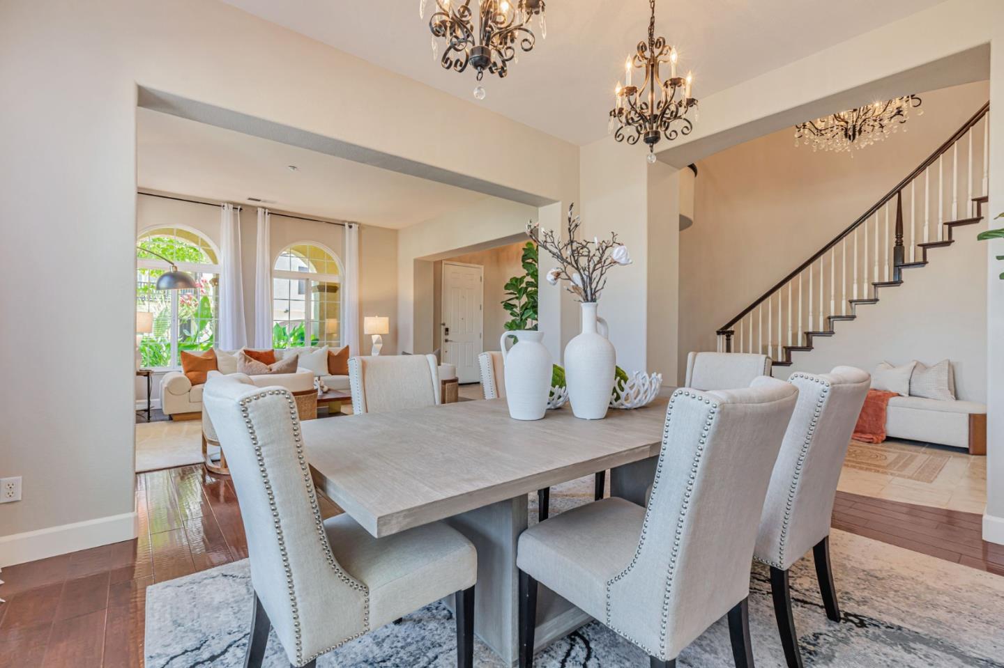 Detail Gallery Image 8 of 63 For 7473 Hoylake Ct, Gilroy,  CA 95020 - 5 Beds | 4/1 Baths