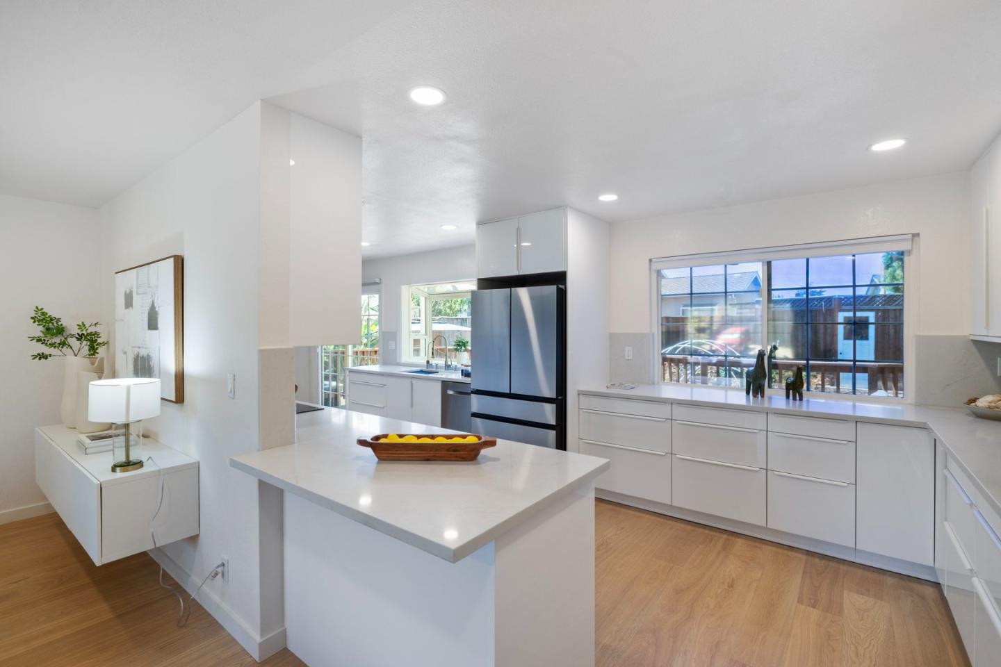 Detail Gallery Image 10 of 48 For 5107 Sussex Park Ct, San Jose,  CA 95136 - 4 Beds | 2/1 Baths