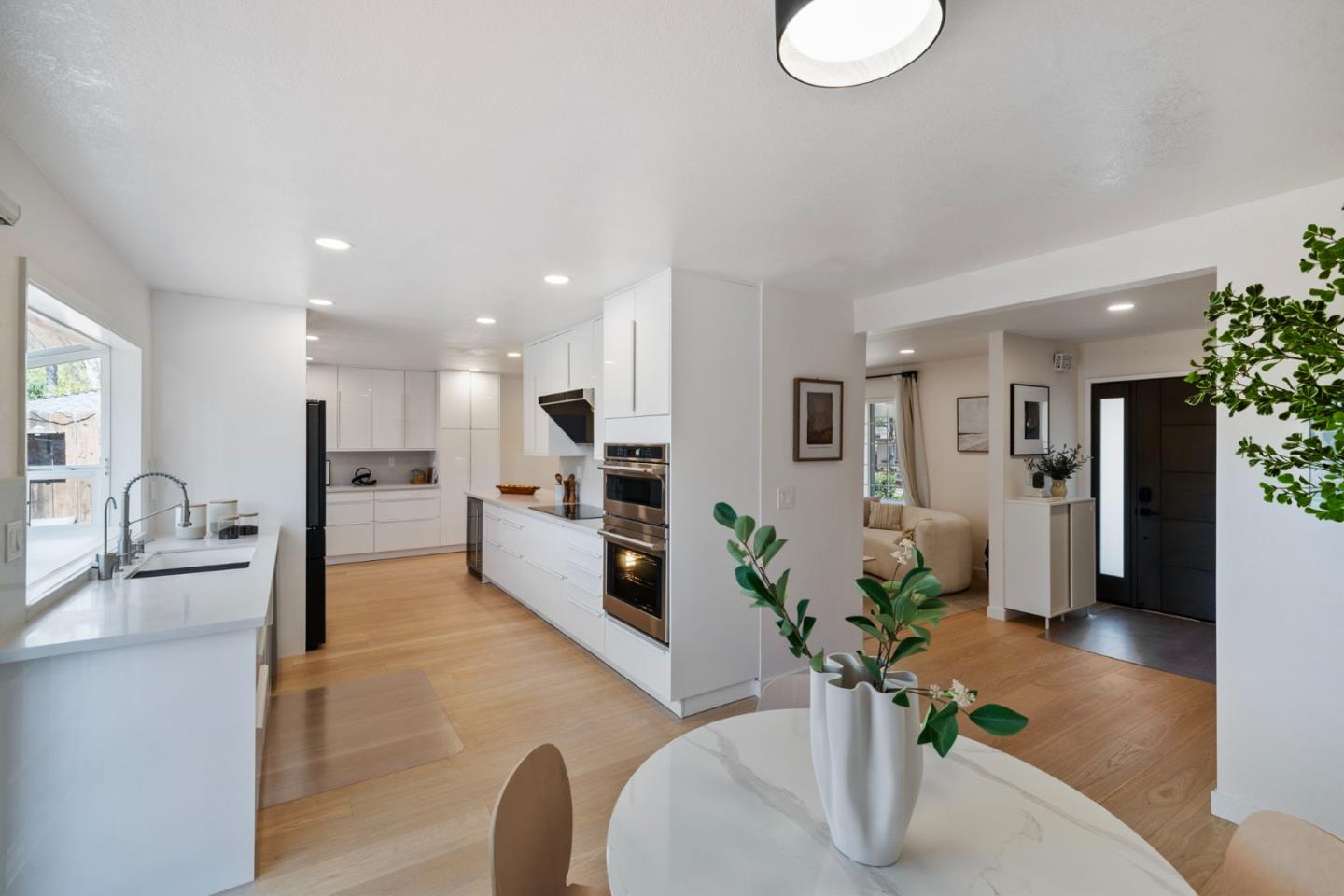 Detail Gallery Image 19 of 48 For 5107 Sussex Park Ct, San Jose,  CA 95136 - 4 Beds | 2/1 Baths
