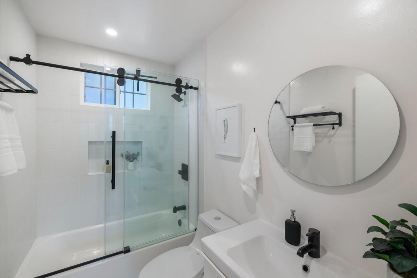 Detail Gallery Image 25 of 48 For 5107 Sussex Park Ct, San Jose,  CA 95136 - 4 Beds | 2/1 Baths