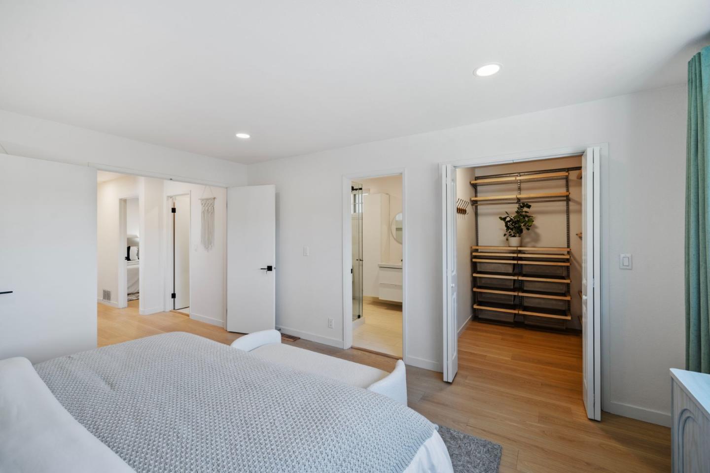 Detail Gallery Image 28 of 48 For 5107 Sussex Park Ct, San Jose,  CA 95136 - 4 Beds | 2/1 Baths