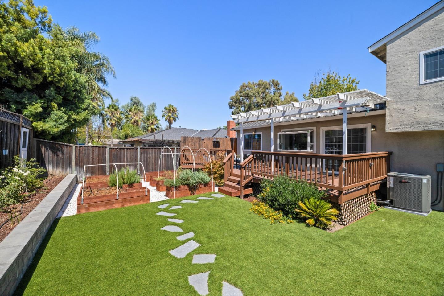 Detail Gallery Image 41 of 48 For 5107 Sussex Park Ct, San Jose,  CA 95136 - 4 Beds | 2/1 Baths
