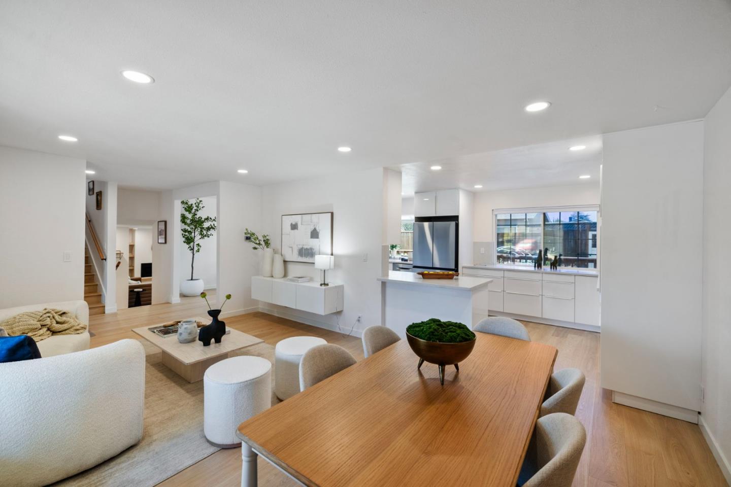 Detail Gallery Image 8 of 48 For 5107 Sussex Park Ct, San Jose,  CA 95136 - 4 Beds | 2/1 Baths