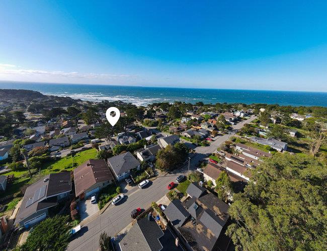 Detail Gallery Image 2 of 43 For 730 Sierra St, Moss Beach,  CA 94038 - 4 Beds | 2 Baths