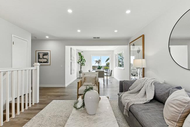 Detail Gallery Image 6 of 43 For 730 Sierra St, Moss Beach,  CA 94038 - 4 Beds | 2 Baths