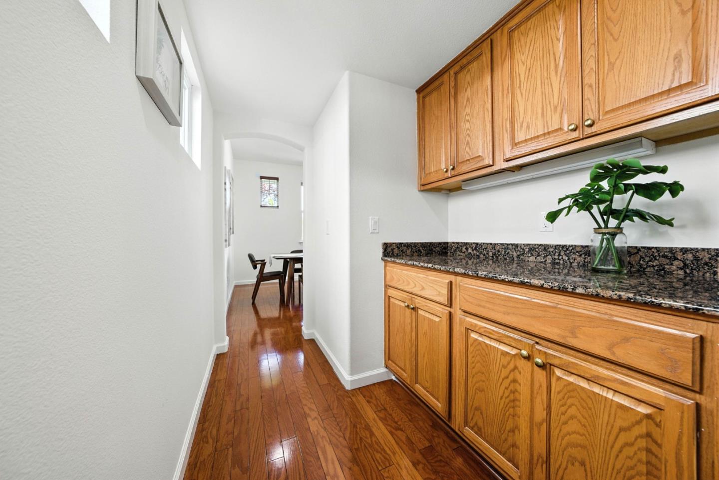 Detail Gallery Image 24 of 68 For 1451 Sunny Ct, San Jose,  CA 95116 - 4 Beds | 2/1 Baths