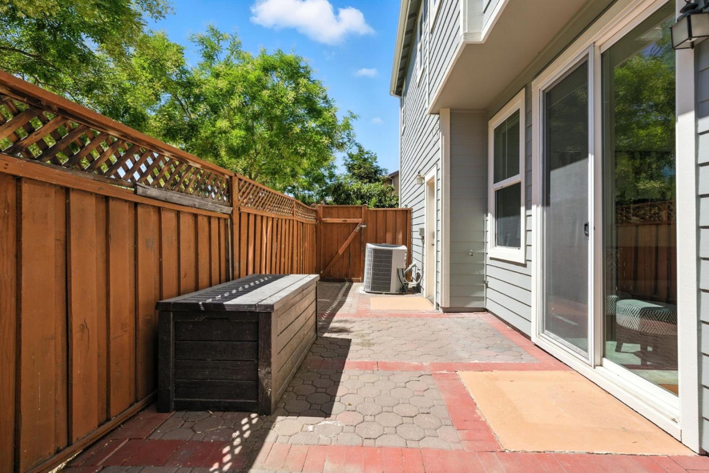 Detail Gallery Image 49 of 68 For 1451 Sunny Ct, San Jose,  CA 95116 - 4 Beds | 2/1 Baths