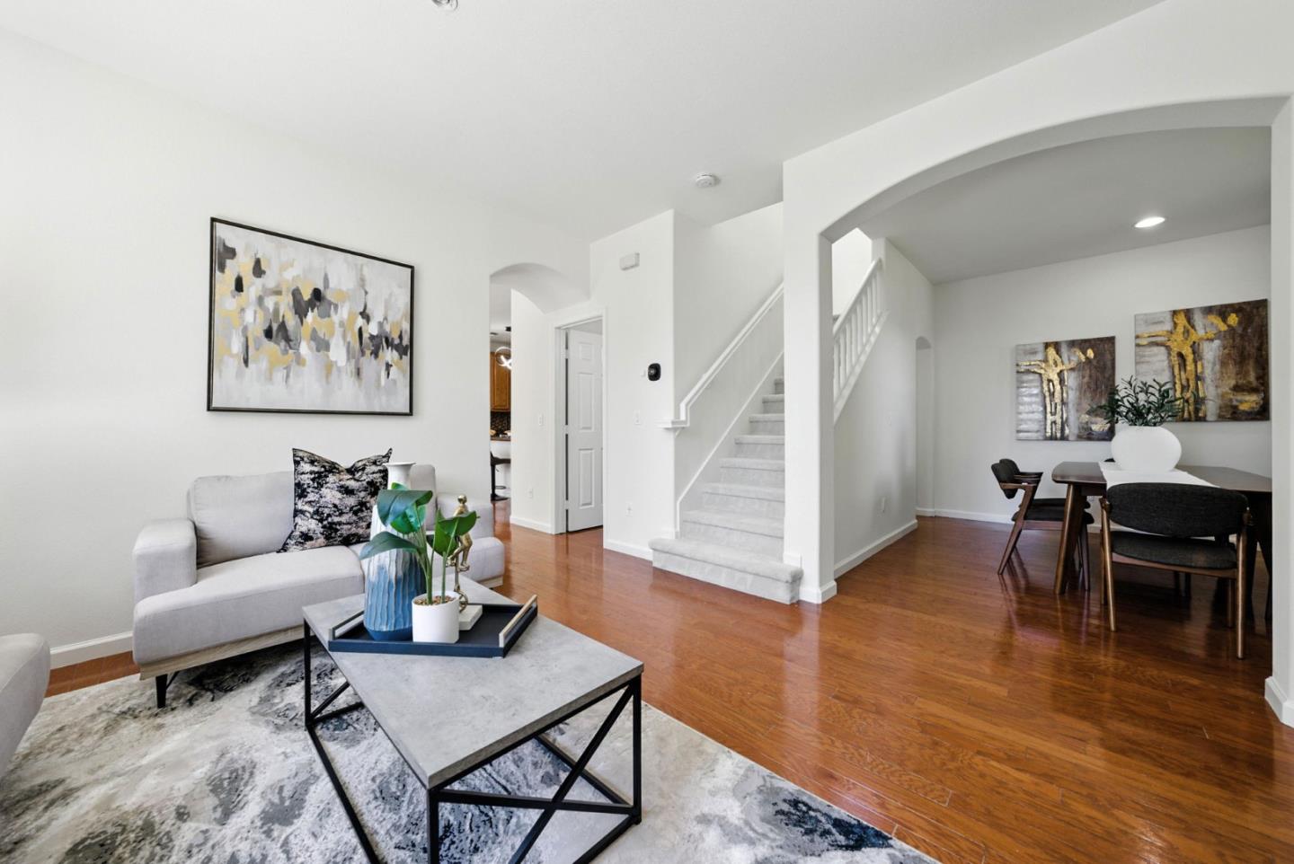 Detail Gallery Image 6 of 68 For 1451 Sunny Ct, San Jose,  CA 95116 - 4 Beds | 2/1 Baths