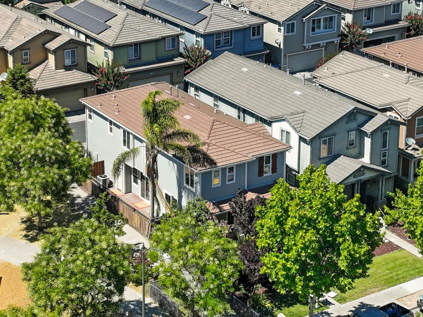 Detail Gallery Image 62 of 68 For 1451 Sunny Ct, San Jose,  CA 95116 - 4 Beds | 2/1 Baths