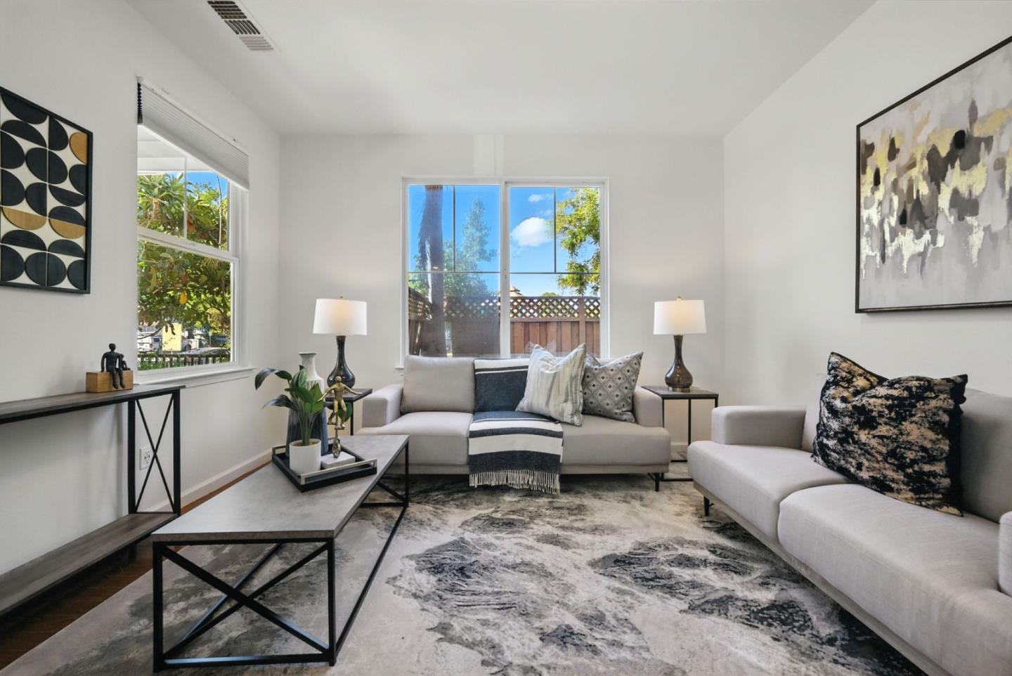 Detail Gallery Image 8 of 68 For 1451 Sunny Ct, San Jose,  CA 95116 - 4 Beds | 2/1 Baths