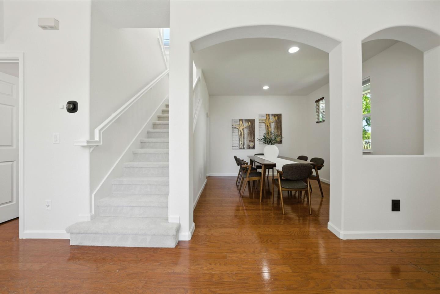 Detail Gallery Image 9 of 68 For 1451 Sunny Ct, San Jose,  CA 95116 - 4 Beds | 2/1 Baths
