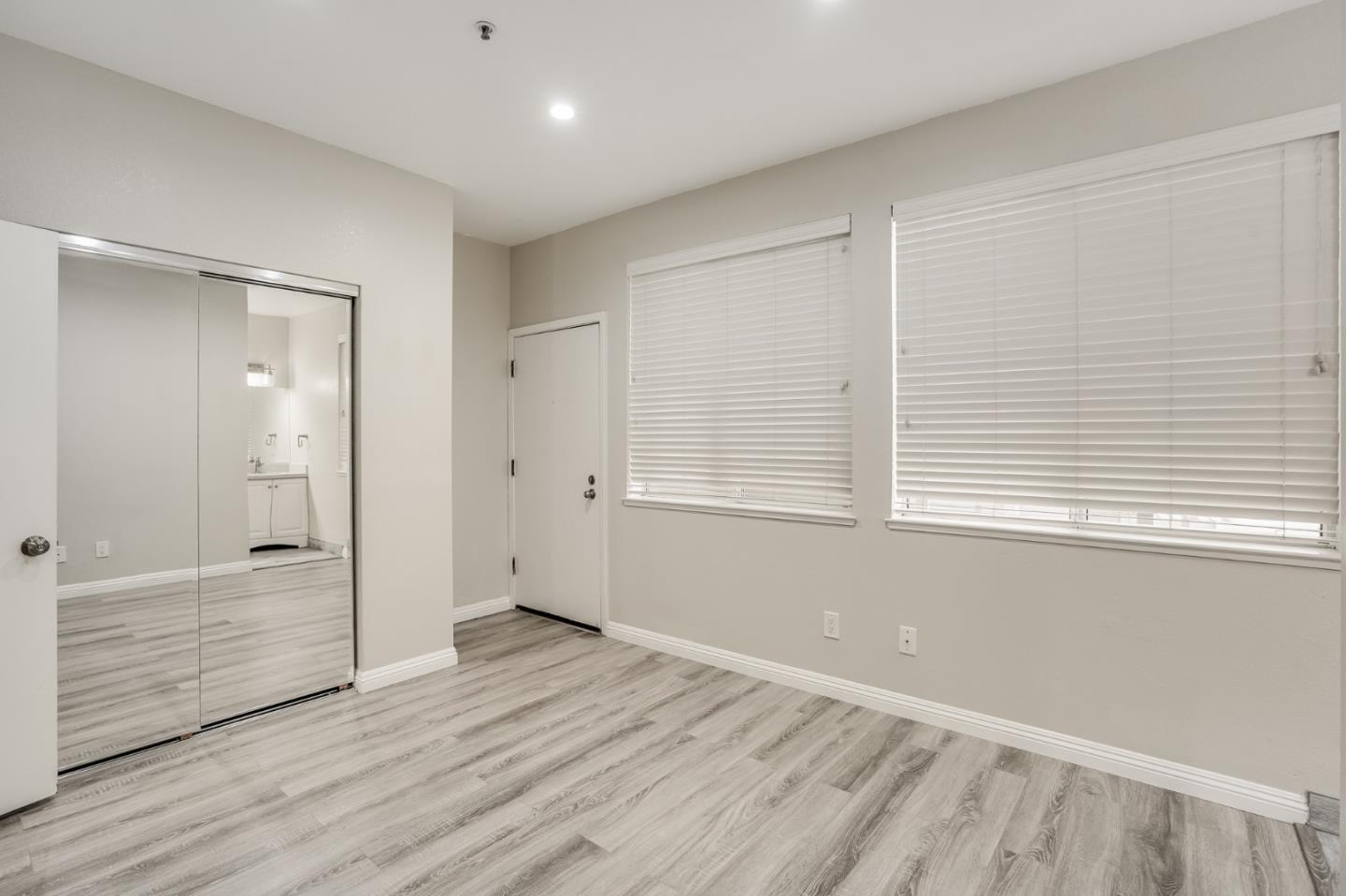 Detail Gallery Image 24 of 45 For 929 E El Camino Real #138,  Sunnyvale,  CA 94087 - 3 Beds | 2/1 Baths