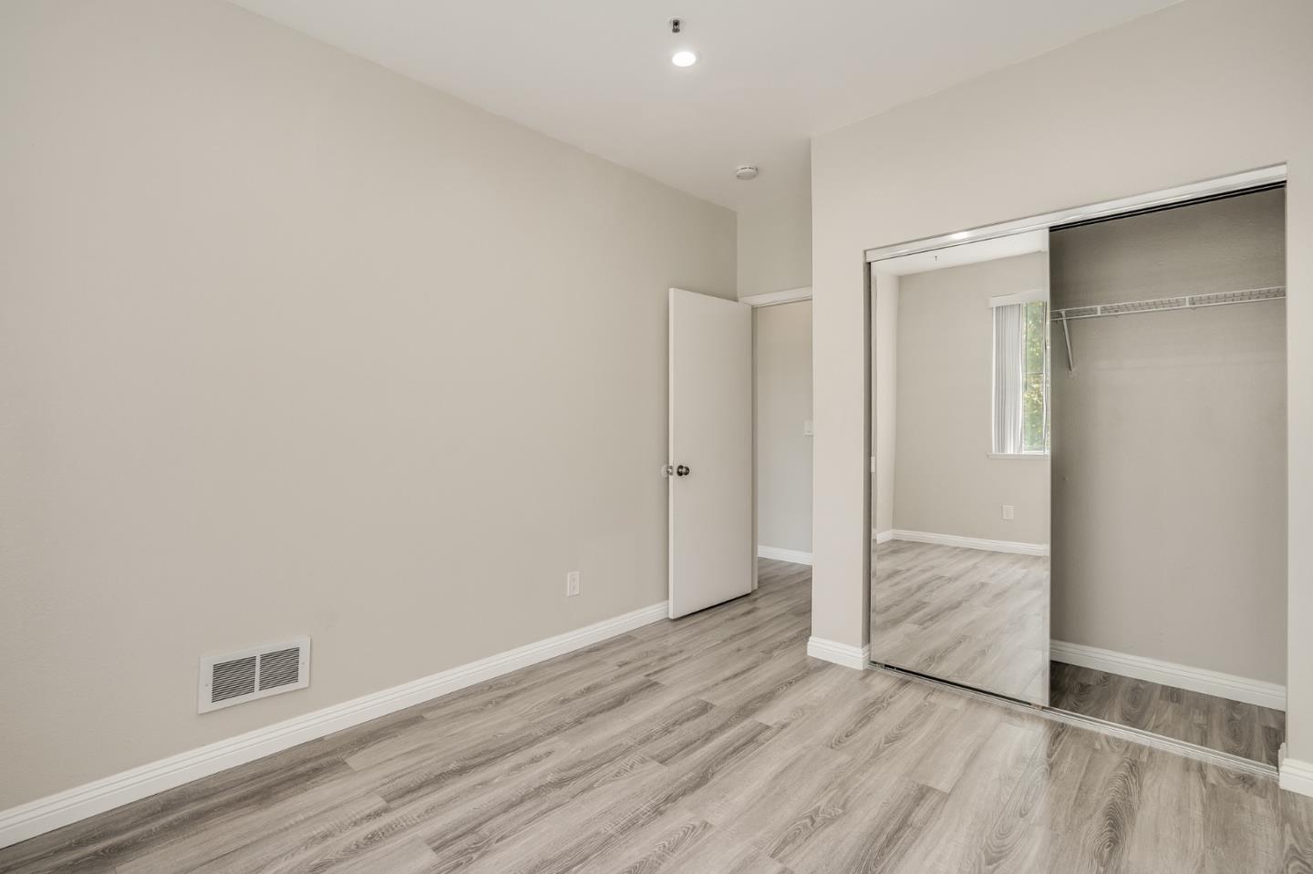 Detail Gallery Image 35 of 45 For 929 E El Camino Real #138,  Sunnyvale,  CA 94087 - 3 Beds | 2/1 Baths