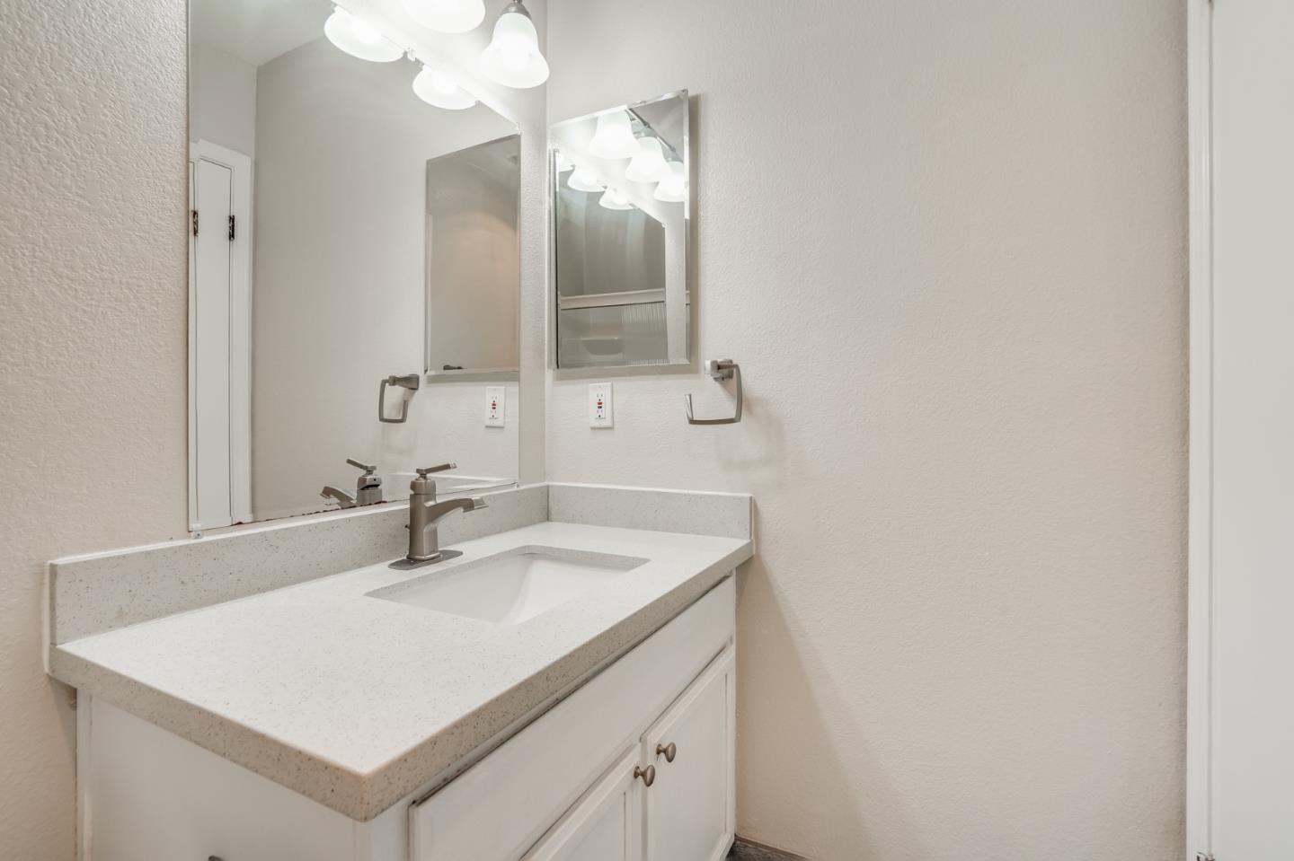 Detail Gallery Image 38 of 45 For 929 E El Camino Real #138,  Sunnyvale,  CA 94087 - 3 Beds | 2/1 Baths