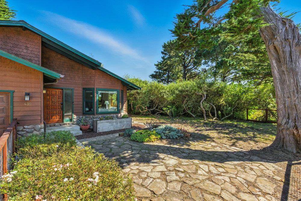 Detail Gallery Image 3 of 82 For 430 Marine Blvd, Moss Beach,  CA 94038 - 3 Beds | 2 Baths