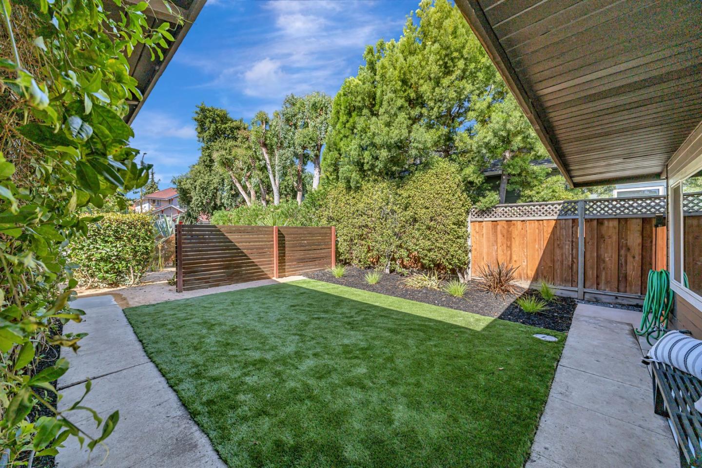 Detail Gallery Image 6 of 30 For 3329 Ramona St, Palo Alto,  CA 94306 - 3 Beds | 1 Baths