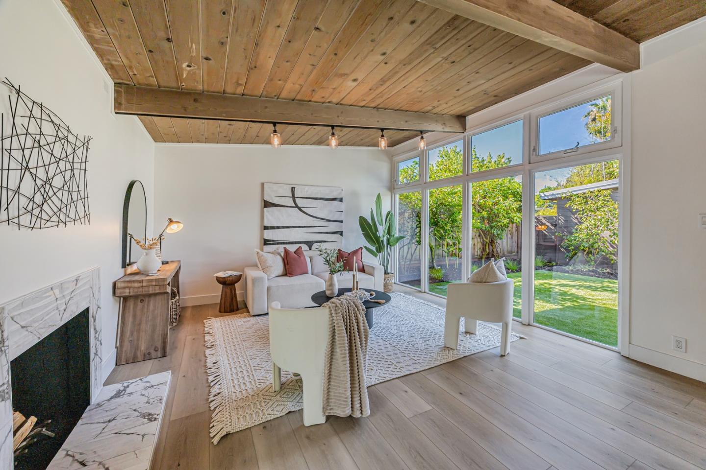 Detail Gallery Image 7 of 30 For 3329 Ramona St, Palo Alto,  CA 94306 - 3 Beds | 1 Baths